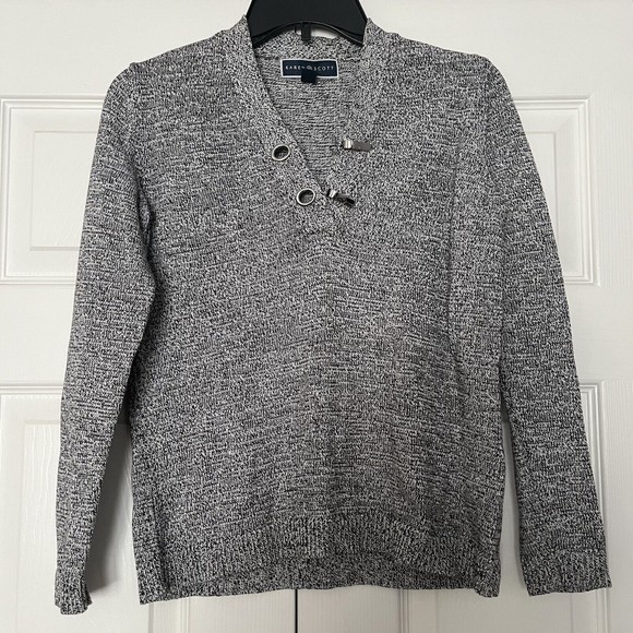 Karen Scott Women Sweater Gray Pullover V-Neck Knit With Metal Hook Clasps PS - Picture 1 of 6